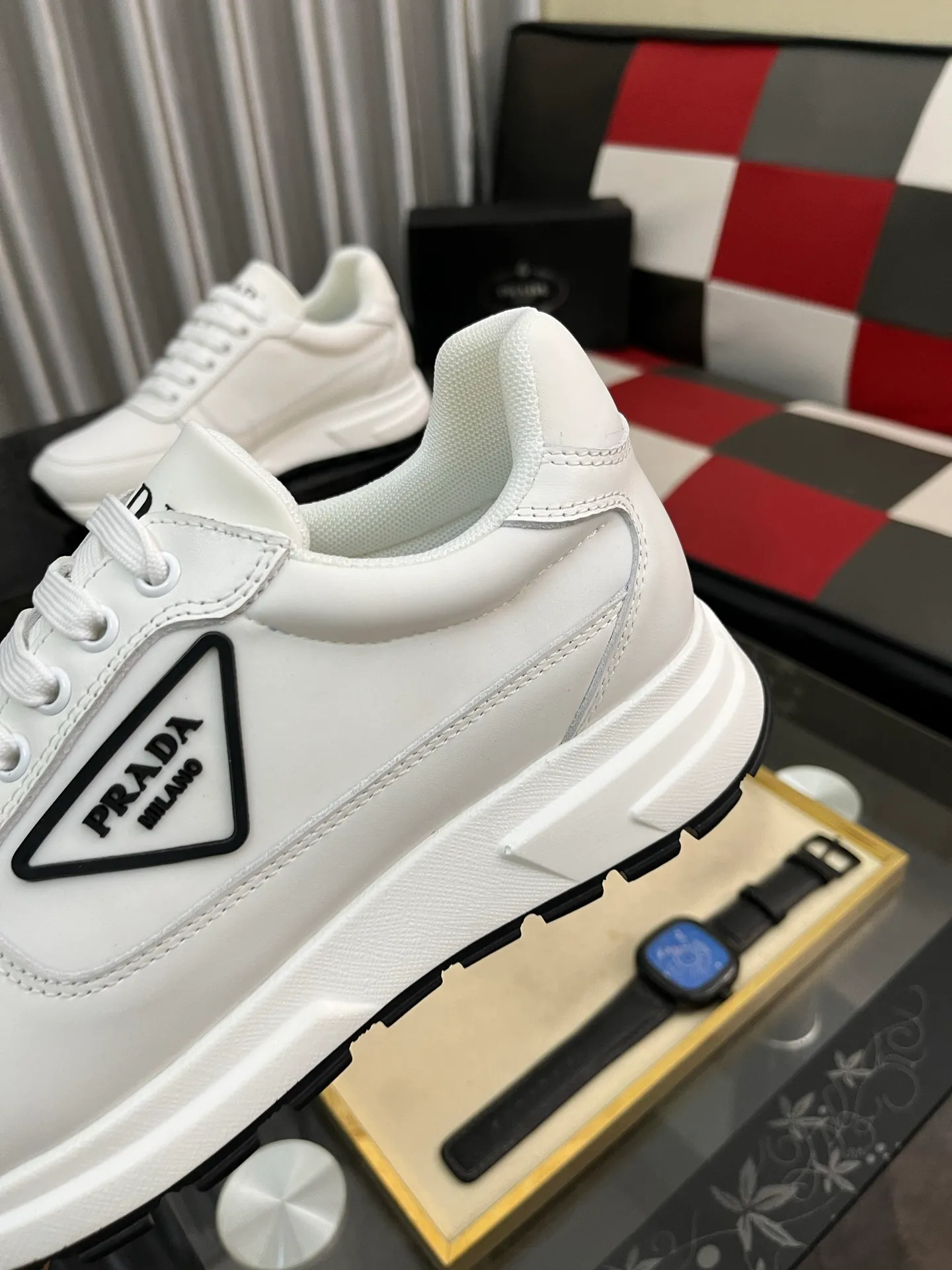 Men's shoes 💰420⌚️⌚️Prada•PRADA original quality.~ Unique modern style sneakers. 🏃A must-have casual shoe for trendy men😍😍 Original brand imported from Italy, imported original leather, sheep lining (refuses to discolor and grind feet) Sole: Original sole provided by the original factory, French lazy style design ⚠️Fit to the feet, original quality, super comfortable original sole. It’s like shooting the real thing🎬The real thing is better, high-quality sneakers Size: 38-444️⃣Colors available